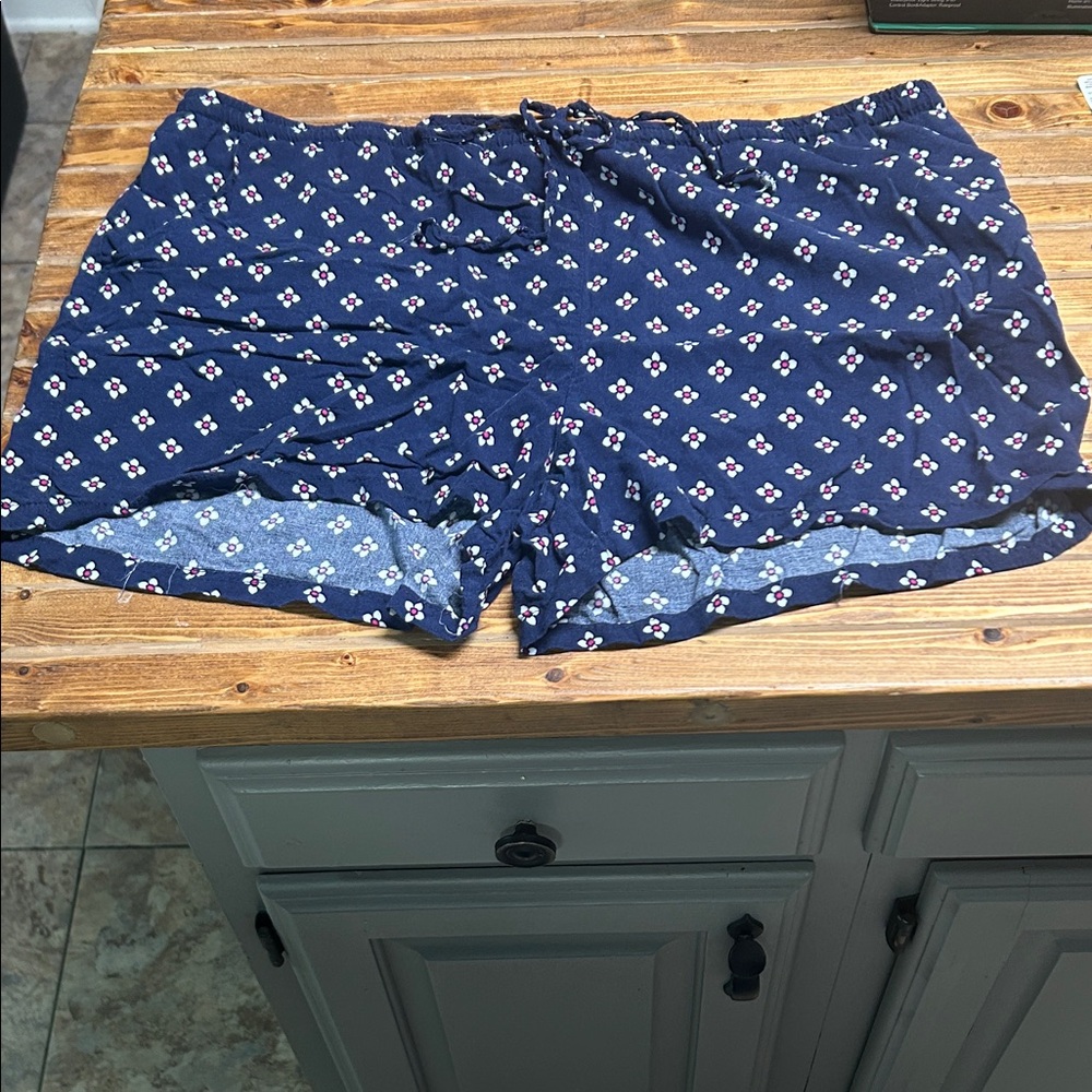 XL floral shorts